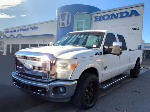 Used 2015 Ford F250 Lariat w/ Chrome Package image 1