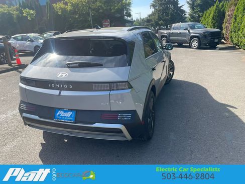 Used 2025 Hyundai Ioniq 5 SEL AWD/4WD image 10