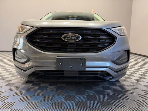 Used 2023 Ford Edge SE w/ Black Appearance Package AWD/4WD image 3