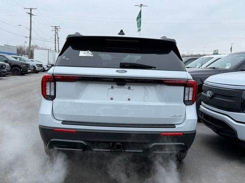New 2026 Ford Explorer ST-Line image 7
