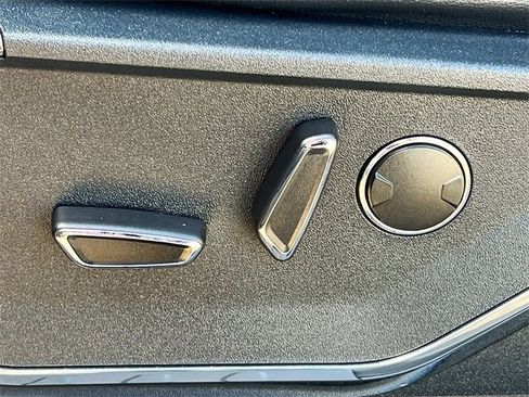 Used 2021 Ford F150 Lariat w/ Equipment Group 502A High image 12