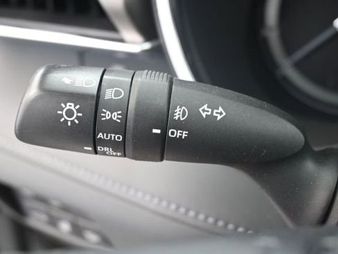Used 2021 Toyota Highlander Limited AWD/4WD image 17
