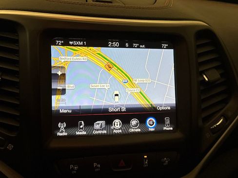 Used 2014 Jeep Cherokee Trailhawk w/ Technology Group AWD/4WD image 21