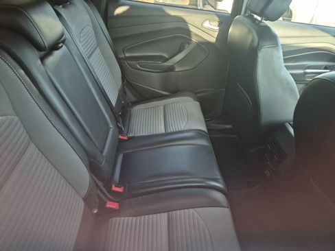 Certified 2019 Ford Escape SE FWD image 28