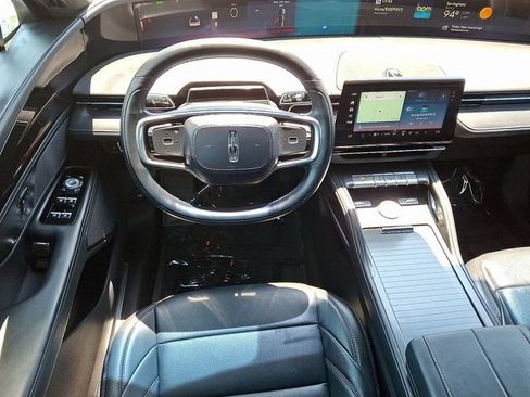 Used 2024 Lincoln Nautilus Premier w/ Jet Appearance Package AWD/4WD image 10