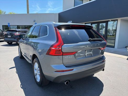 Used 2021 Volvo XC60 T5 Momentum AWD/4WD image 10