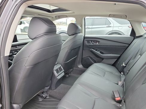 Used 2023 Honda Accord Touring image 9
