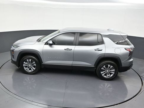 Used 2026 Chevrolet Equinox LT image 18