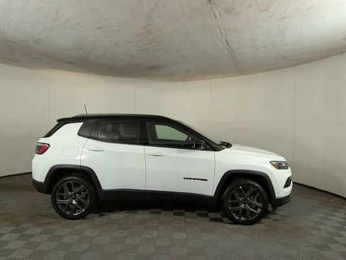 New 2026 Jeep Compass Limited AWD/4WD image 6