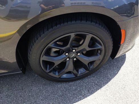 New 2023 Chrysler 300 Touring L w/ Popular Equipment Group image 26