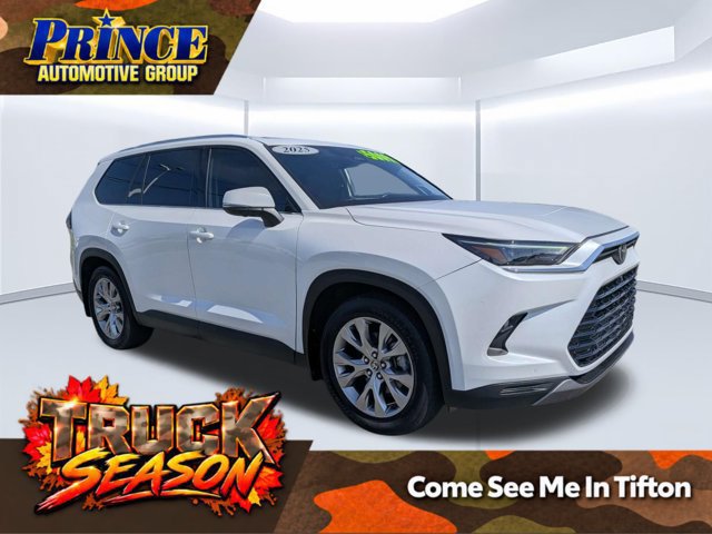Used 2025 Toyota Grand Highlander FWD image 1