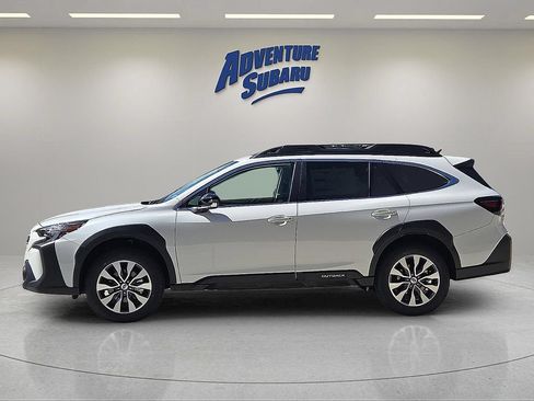 Certified 2025 Subaru Outback Limited AWD/4WD image 4