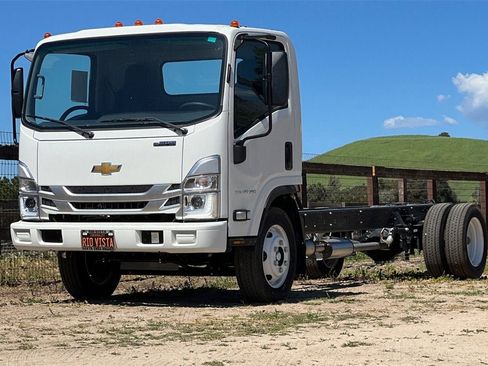 New 2025 Chevrolet Low Cab Forward 5500XG image 8