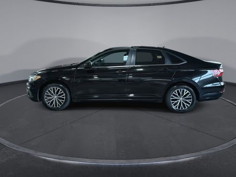 Used 2021 Volkswagen Jetta SE image 4