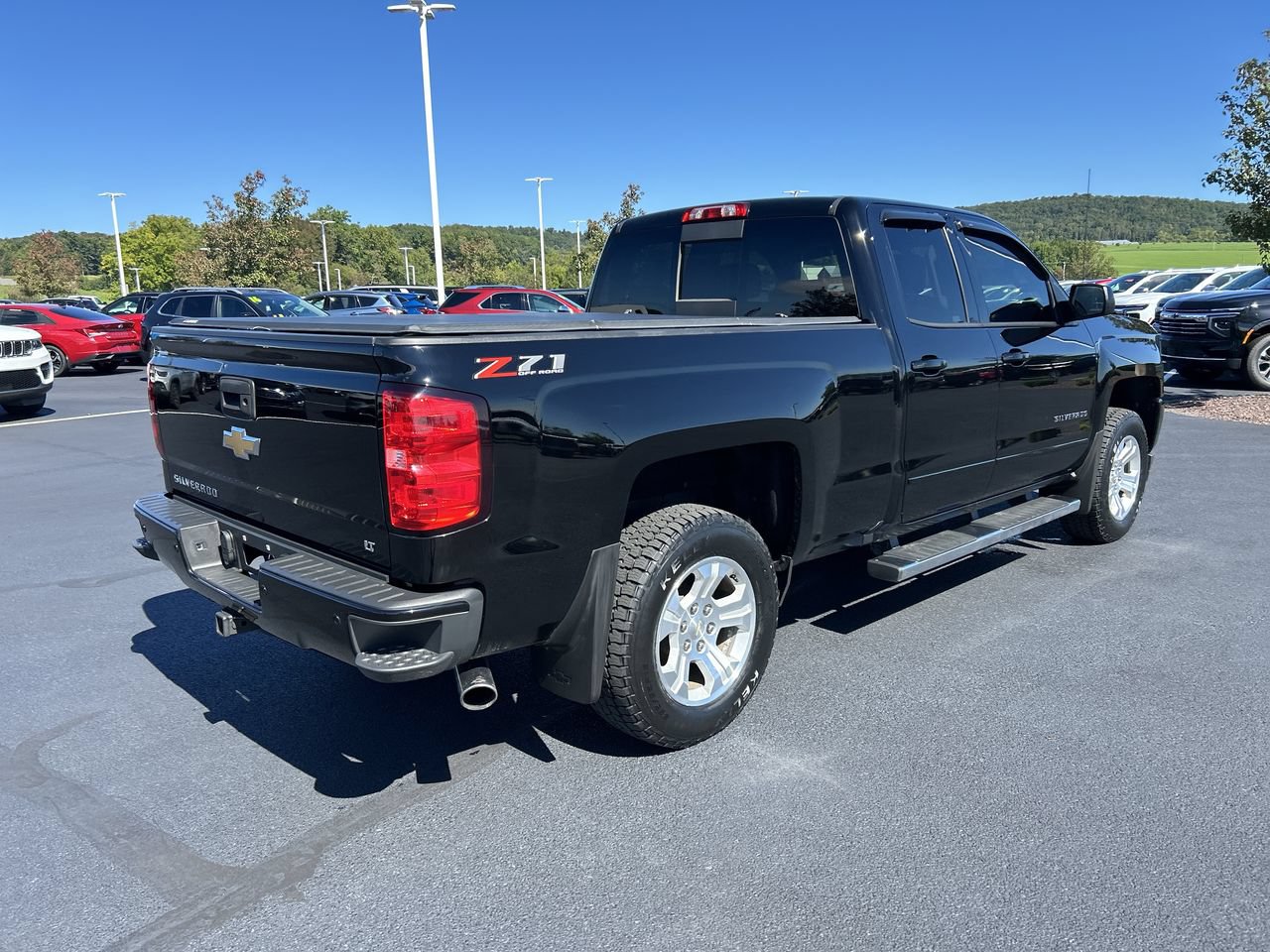 Used 2018 Chevrolet Silverado 1500 LT w/ All Star Edition AWD/4WD image 7