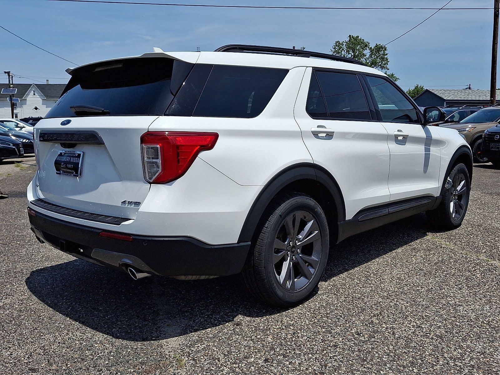 Used 2023 Ford Explorer XLT w/ Equipment Group 202A AWD/4WD image 6