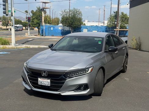 Used 2021 Honda Accord Sport image 3