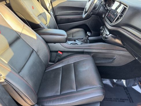 Certified 2025 Dodge Durango GT image 8