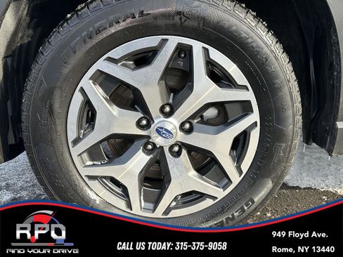 Used 2019 Subaru Forester Premium w/ All-Weather Package image 9