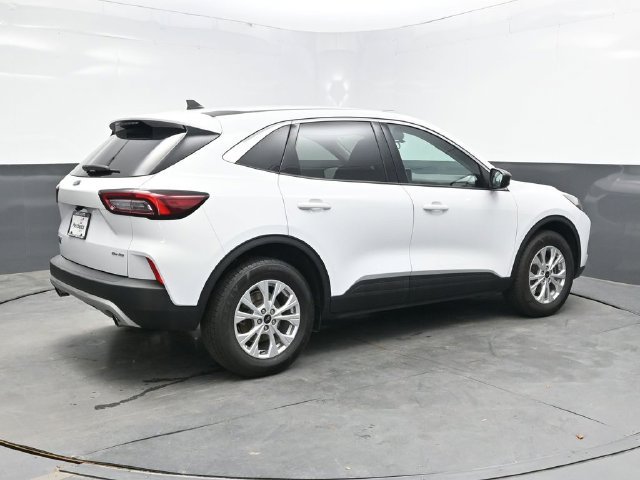 Used 2023 Ford Escape Active AWD/4WD image 8