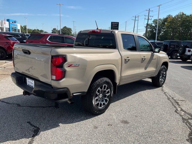 Used 2024 Chevrolet Colorado Z71 w/ Z71 Convenience Package 2 AWD/4WD image 24