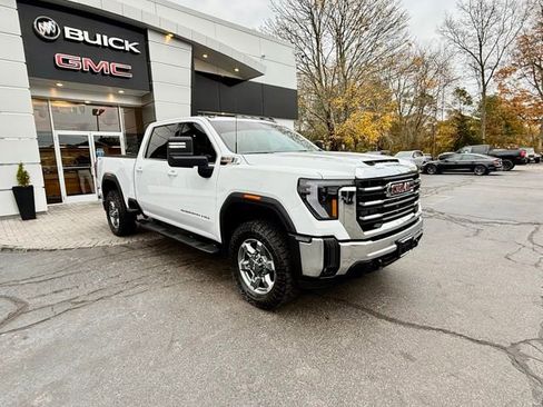 Used 2025 GMC Sierra 2500 SLE w/ SLE Convenience Package image 7