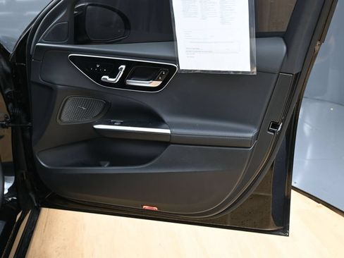 Used 2024 Mercedes-Benz C 300 Sedan image 37