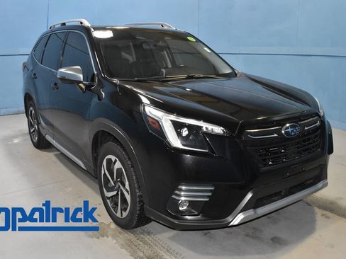 Used 2024 Subaru Forester Touring w/ Convenience Package AWD/4WD image 1