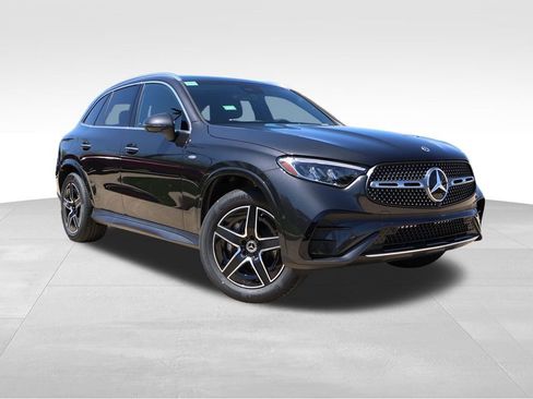 New 2025 Mercedes-Benz GLC 350e 4MATIC image 1