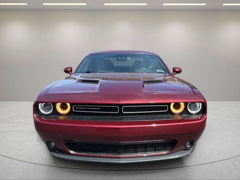 Used 2018 Dodge Challenger GT AWD/4WD image 2