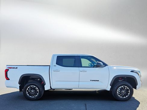 Used 2025 Toyota Tundra SR5 w/ TRD Off-Road Package AWD/4WD image 6