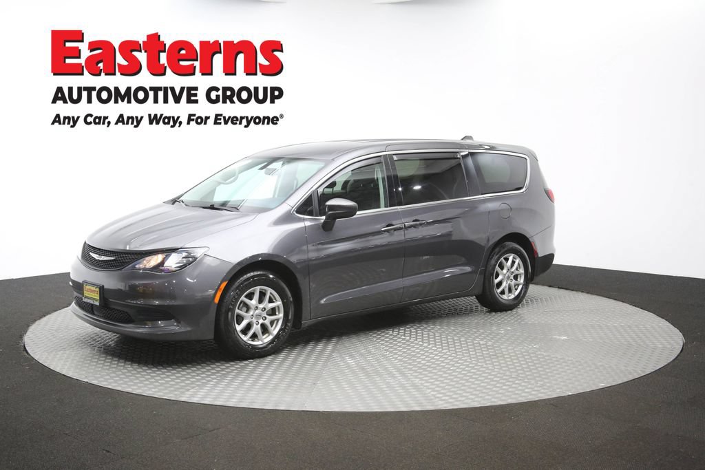 Used 2022 Chrysler Voyager LX FWD image 57