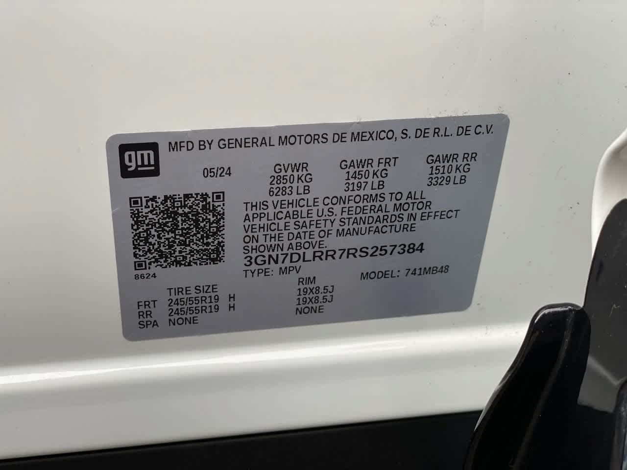Used 2024 Chevrolet Equinox EV LT AWD/4WD image 27