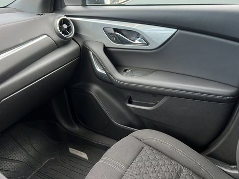 Used 2020 Chevrolet Blazer LT w/ LPO, Floor Liner Package FWD image 12