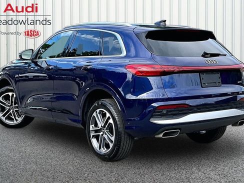 Used 2025 Audi Q5 Premium w/ Convenience Package AWD/4WD image 4