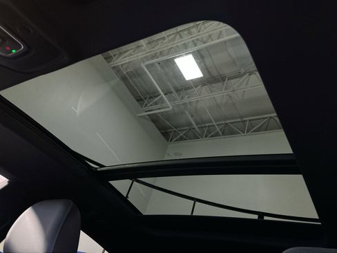 Used 2019 Audi Q8 Premium Plus image 32