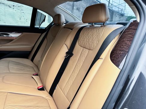 Used 2016 BMW 750i xDrive AWD/4WD image 27