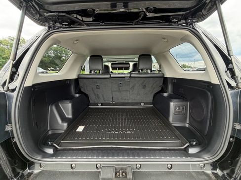 Used 2015 Toyota 4Runner Limited w/ Convenience Package AWD/4WD image 19