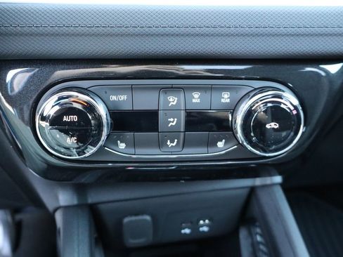 New 2026 Chevrolet TrailBlazer LT w/ Convenience Package AWD/4WD image 21