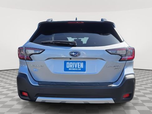 Used 2023 Subaru Outback Limited XT AWD/4WD image 5