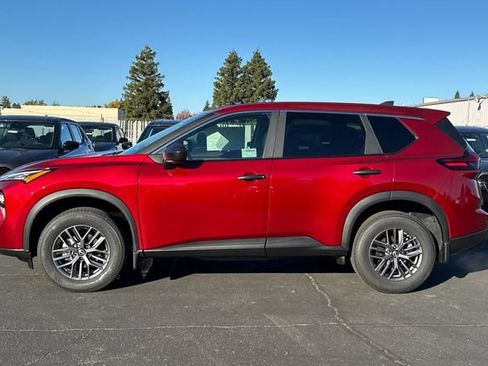 New 2026 Nissan Rogue S image 7