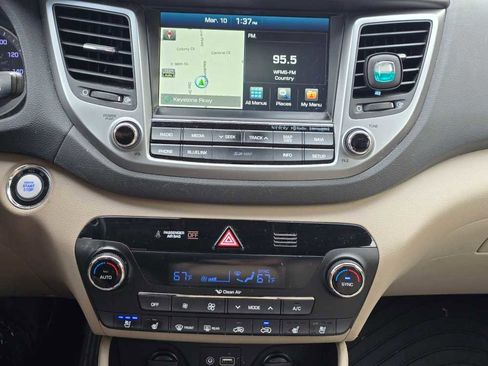 Used 2017 Hyundai Tucson Limited w/ Limited Ultimate Package 03 image 17