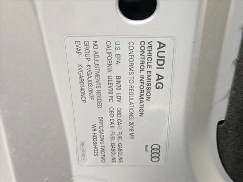 Used 2019 Audi S4 Premium Plus image 25