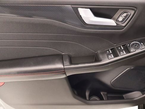 New 2024 Ford Escape ST-Line AWD/4WD image 15
