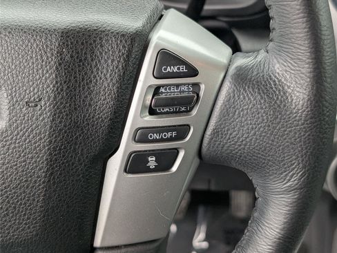 Used 2020 Nissan Titan SV w/ SV Convenience Package AWD/4WD image 22