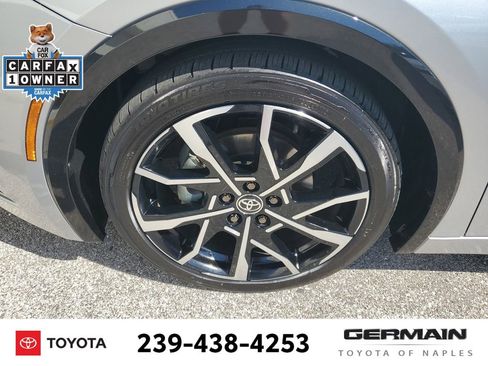 Used 2025 Toyota Prius XSE image 12