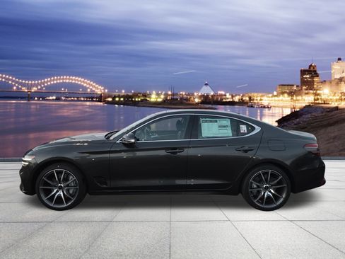 New 2026 Genesis G70 2.5T Prestige image 2