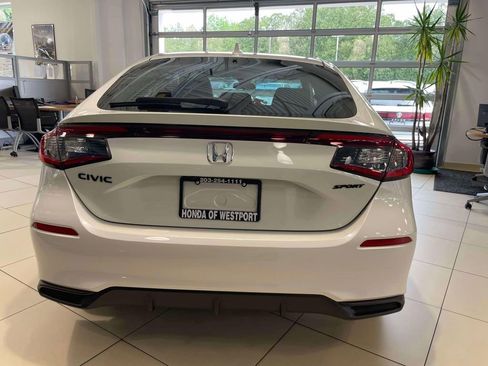Used 2026 Honda Civic Sport image 9