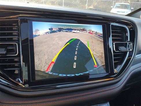 Used 2023 Dodge Durango GT image 25