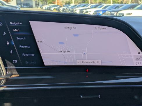 Used 2024 Cadillac Escalade Premium Luxury Platinum image 25